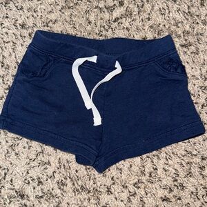 ✨3 FOR $15 SALE✨ Girls Carter’s Shorts